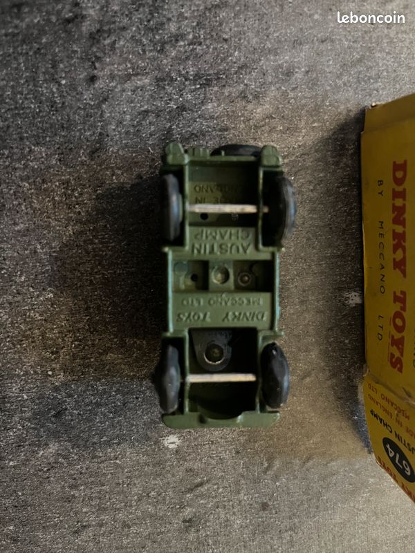 Lot De 3 Véhicules Militaires Dinky Toys (Austin Champ, Panhard, Jeep) - Occasion