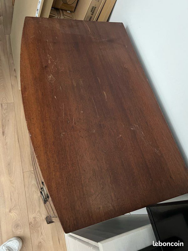 Commode (image 2)