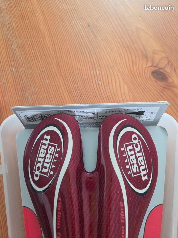 Selle rolls rouge - Équipements vélos