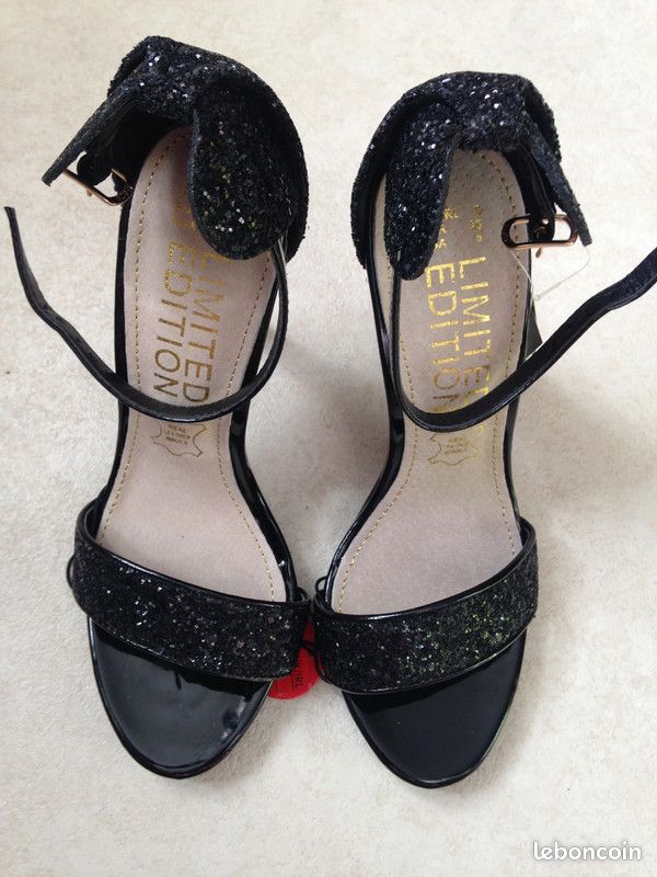 Rare escarpin de soiree noires paillettes disney minnie pointure