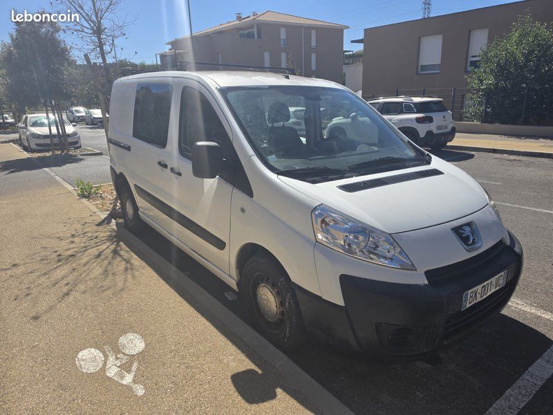 Peugeot expert 1.6 hdi 6 places (image 2)