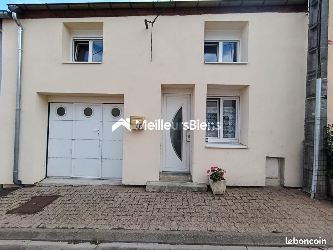 Maison 4 pièces 103 m² · à Bourbonne-les-Bains · 103 m² · 56 000 €
