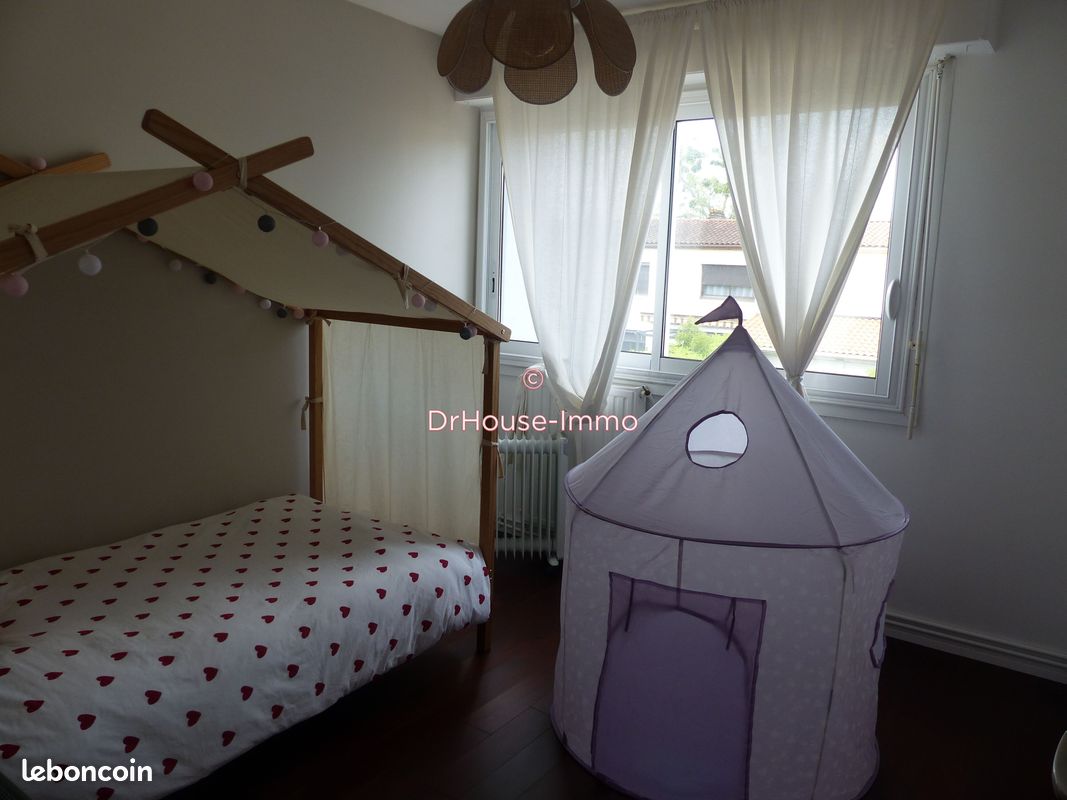 Maison a louer villenave-d'ornon - 6 pièce(s) - 130 m2 - Surfyn