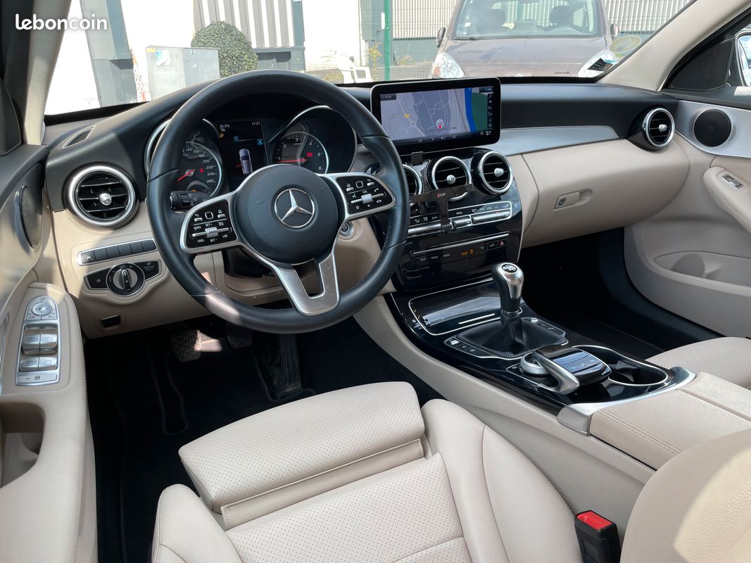 MERCEDES-BENZ CLASSE C180d SW AVANTGARDE LINE 08/2019 1ere Main (image 10)