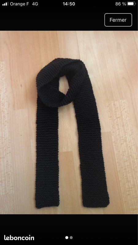 Écharpe Noire Brillante - Occasion En Très Bon état - Accessoire Femme