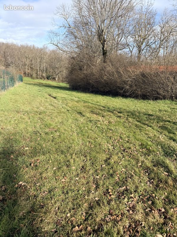Terrain 469 m² · à Combronde · 469 m² · 30 000 €