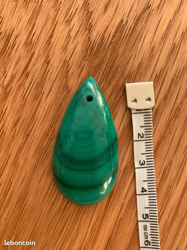 Pendentif en malachite forme goutte (image 1)