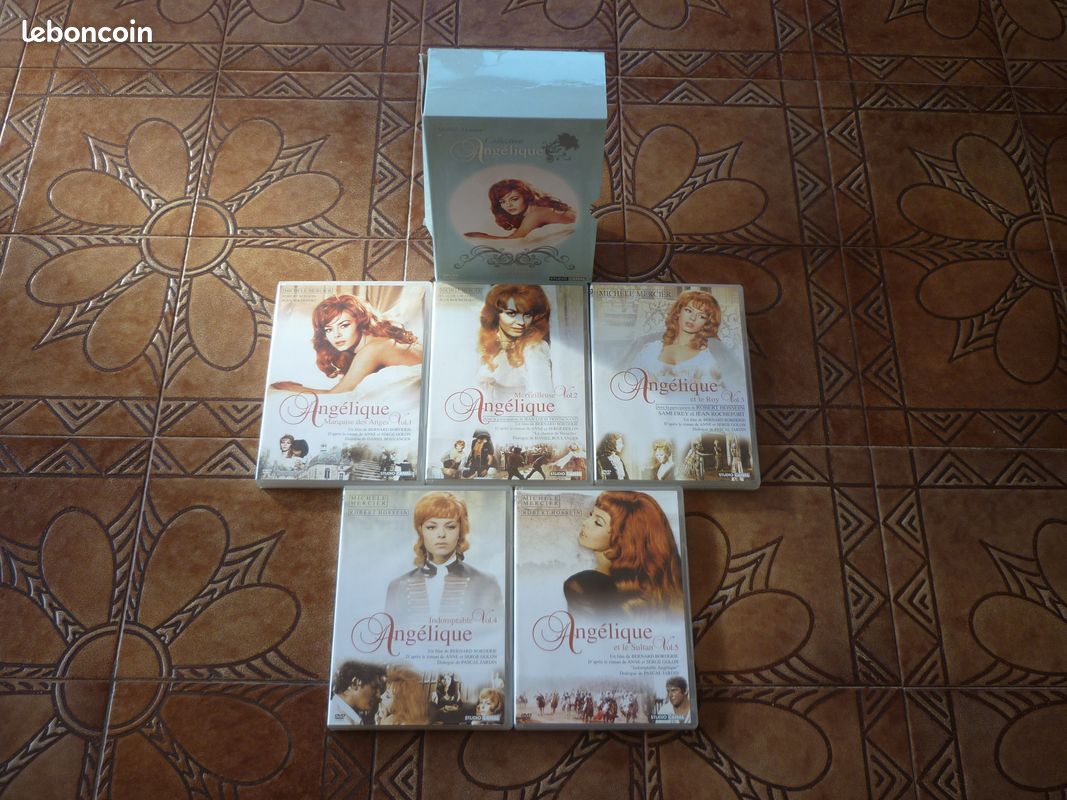 Coffret 5 DVD : Angélique marquise des anges - L'intégrale des 5 films - Comme neuf (image 2)