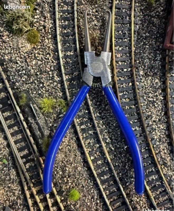 Hellery Butoirs de Rails pour Train Miniature, Arrêts Voie en Plastique, Éléments Décoration Scène, Stoppeurs Terminus Modélisme pour Réseau Ferroviaire, Accessoire Réseau Miniature