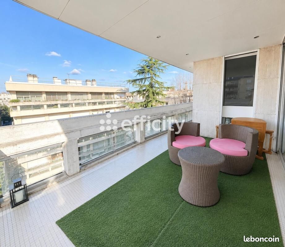 Appartement 2 pièces 65 m² · à Neuilly-sur-Seine · 65 m² · 775 000 €