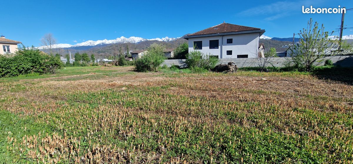 Terrain constructible à Grenoble · 129 900 €