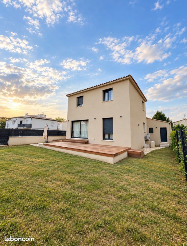 Maison 4 pièces 106 m² · à Eyguières · 106 m² · 430 000 €