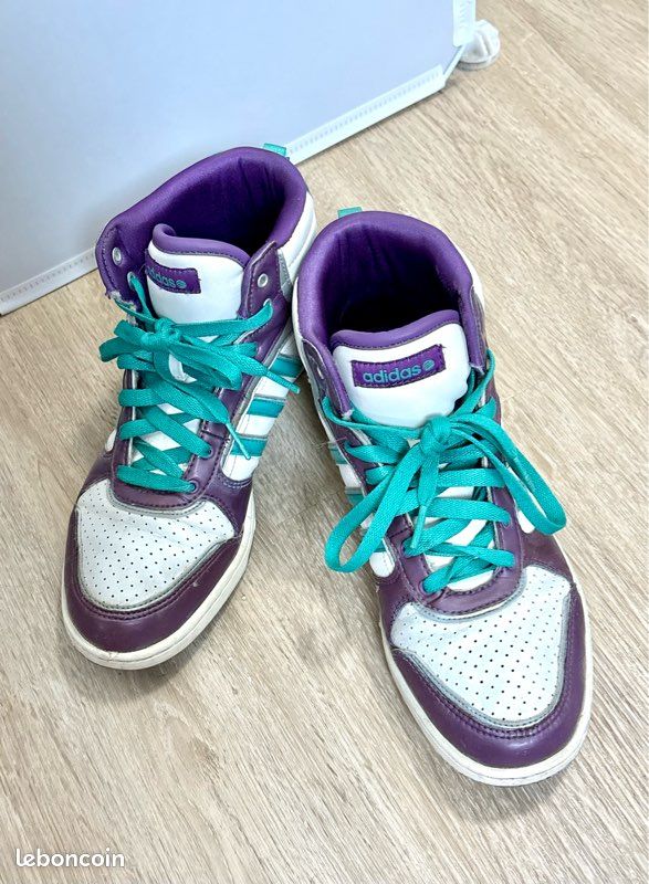 Baskets Adidas montantes rétro – violet turquoise, style vintage