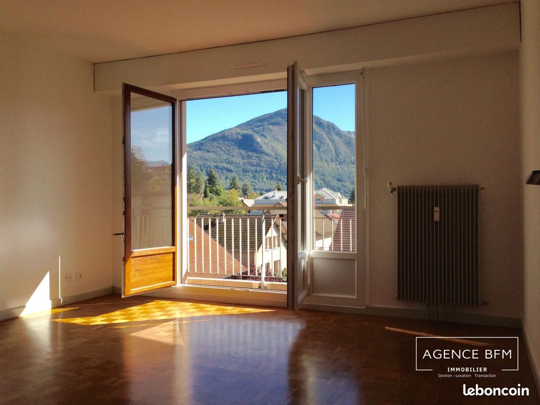 Appartement 2 pièces 42 m² · à Annecy · 42 m² · 827 €