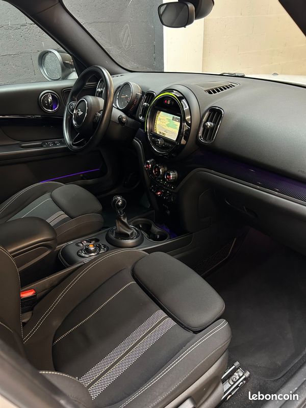 Mini countryman 2.0 190 cooper s clim bi-zone / sieges chauffants / led d'ambiance / feu auto (image 23)