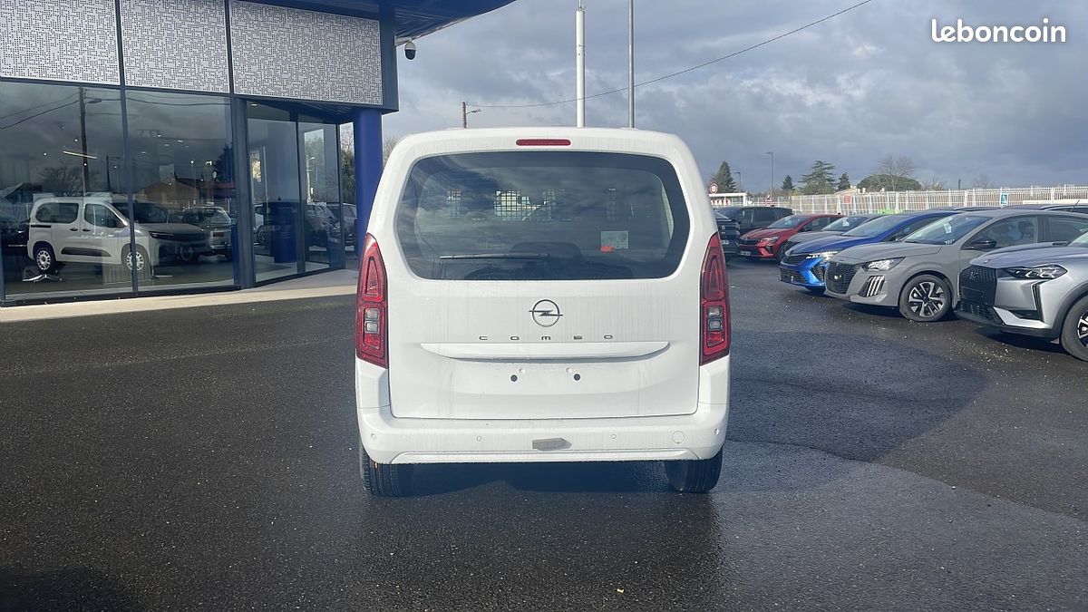 Opel COMBO LIFE TAILLE M - 1.5 BLUEHDI 100CH S&S ELEGANCE 5 PLACES (image 4)