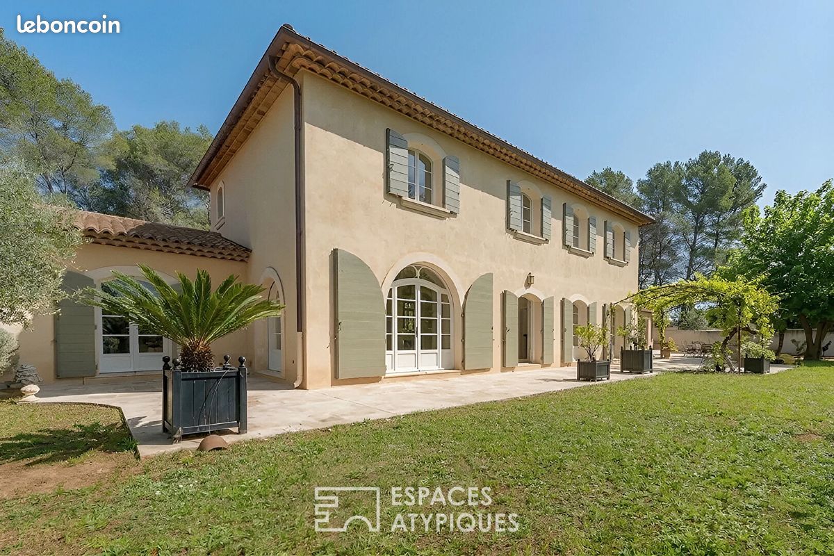 Maison 10 pièces 260 m² · à Trans-en-Provence · 260 m² · 1 680 000 €