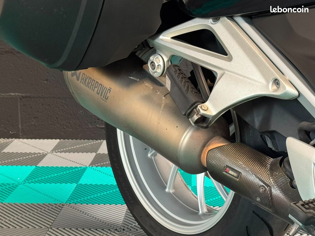 Bmw r 1200 rt / suivi complet / ligne akrapovic (image 5)