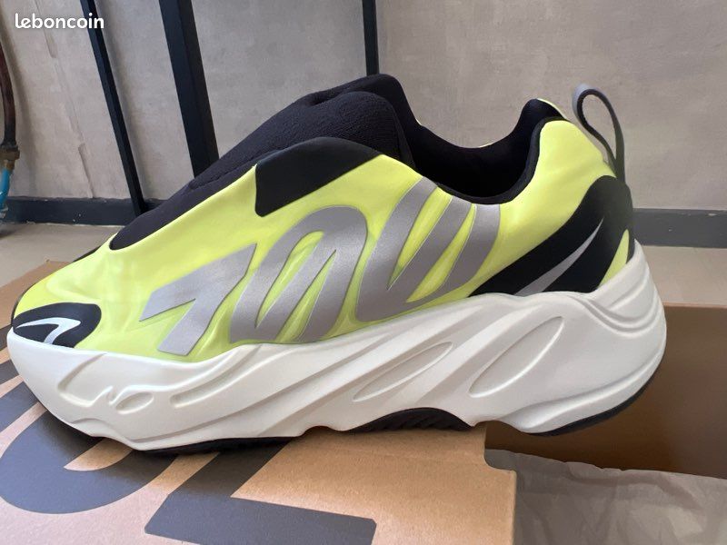 Yeezy 700 Chaussures