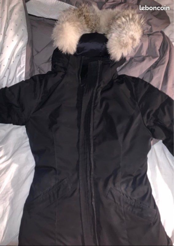 Canada goose black label (image 2)