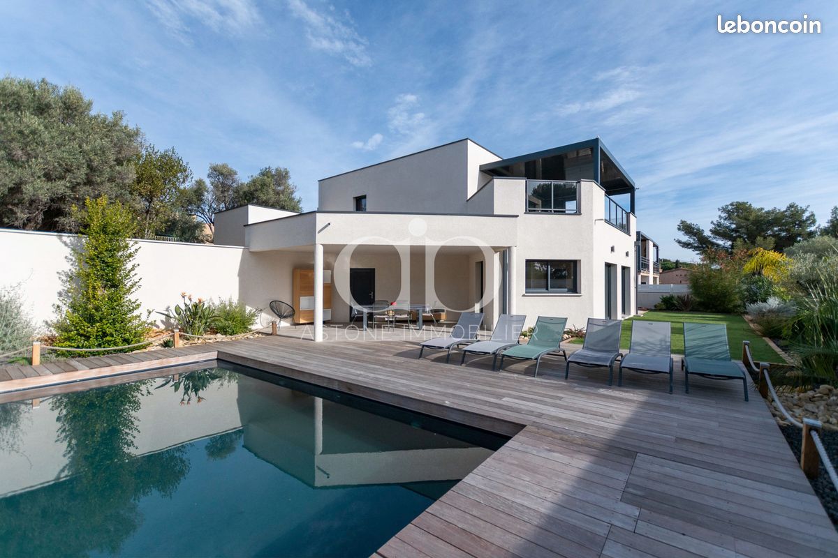Maison 9 pièces 177 m² · à Bandol · 177 m² · 1 780 000 €