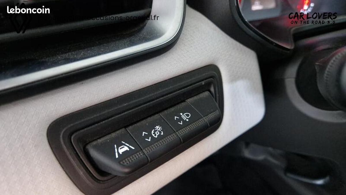 RENAULT Clio TCe 100 GPL Evolution (image 14)
