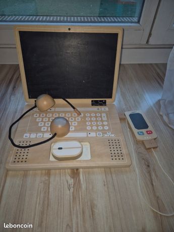 Espace de télétravail intégré. par Jej41 sur L'Air du Bois