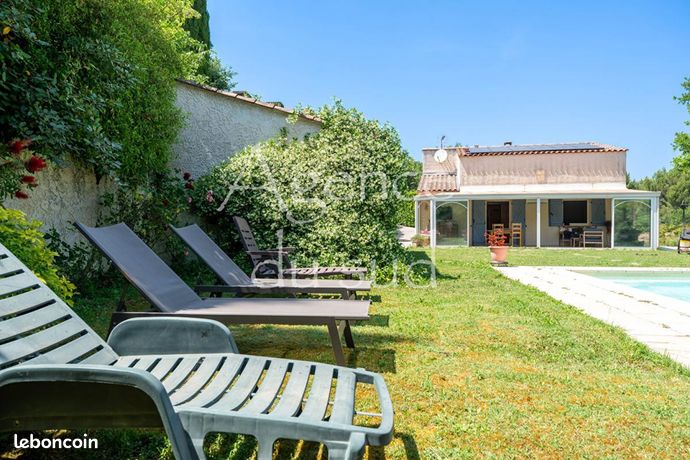 Villa 5 pièces 155 m²