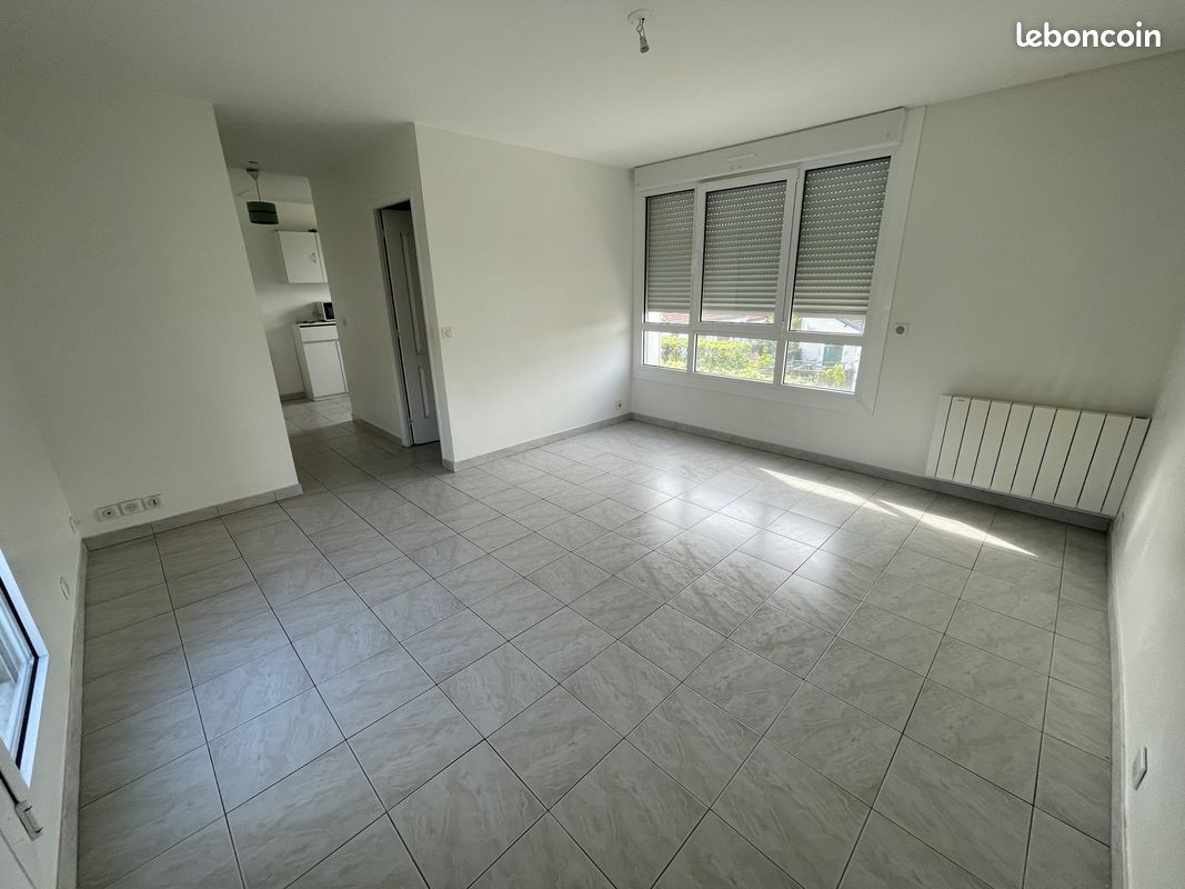 Appartement 1 pièce 35 m² · à La Garenne-Colombes · 35 m² · 890 €/mois