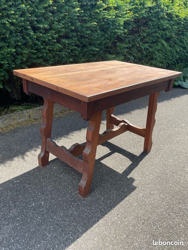 Table (image 1)