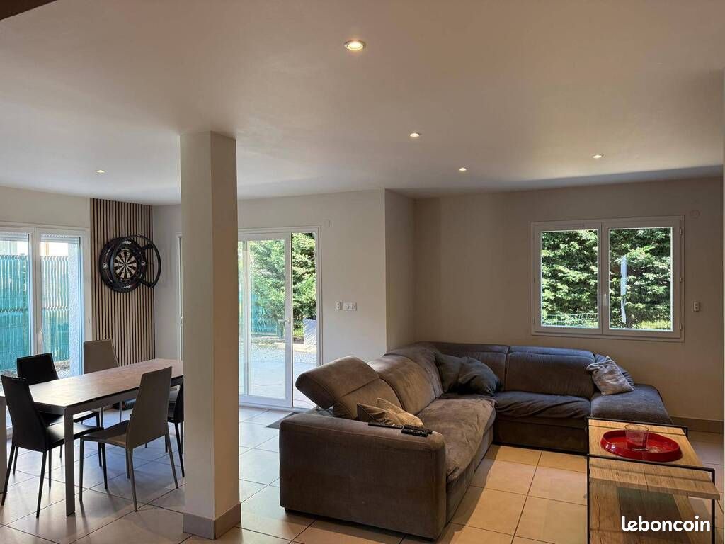 Maison 5 pièces 107 m² · à Saint-Genis-Pouilly · 107 m² · 560 000 €