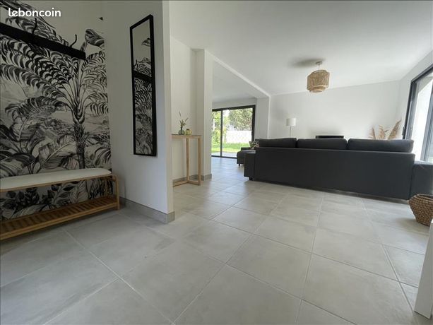 Maison 6 pièces 110 m² — 2