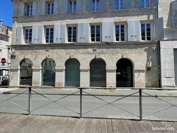Annonce location Local commercial rochefort