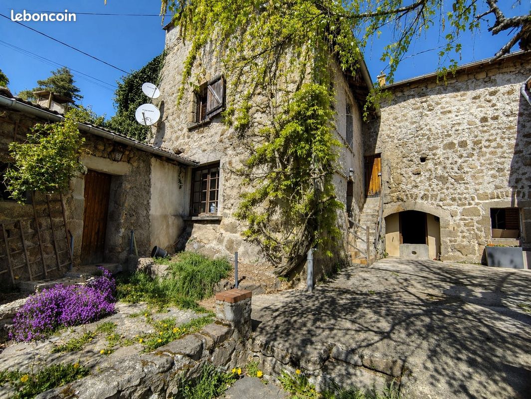 Maison 6 pièces 132 m² · à Monistrol-sur-Loire · 132 m² · 209 000 €