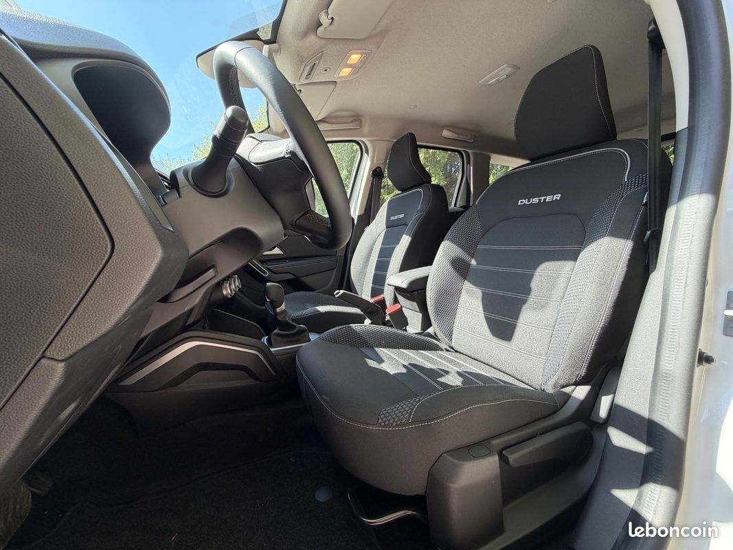 Dacia Duster 1.3 TCE 150ch JOURNEY EDC 4x2 (image 12)