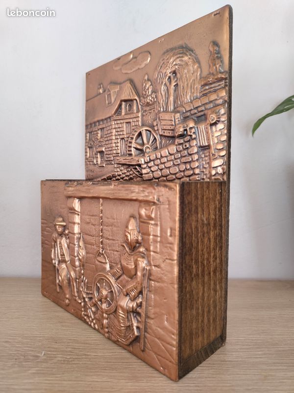 Range courrier vintage bois et cuivre - Antiquités