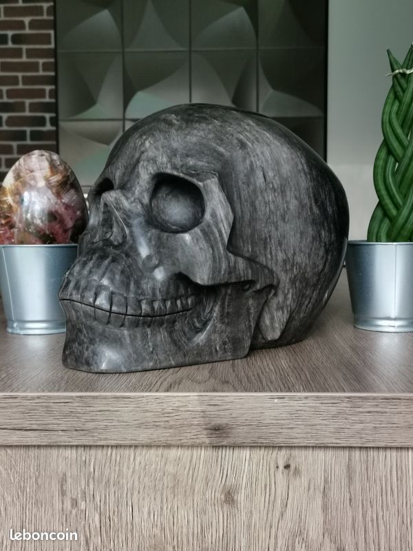 Figurine Statue Crâne Gothique - 2kg - Noir Celtic - Tête De Mort - Résine - NEUVE