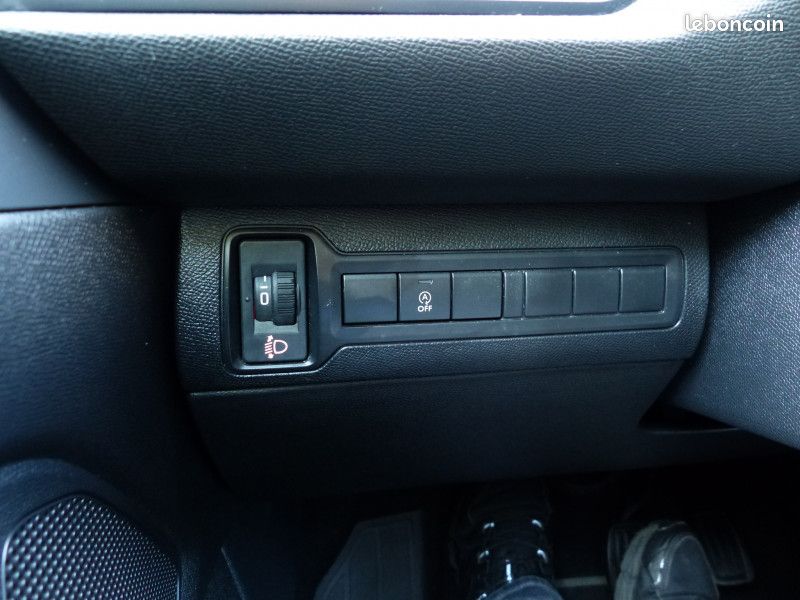 Peugeot 308 1.2 PURETECH 110CH E6.C S&S STYLE (image 32)