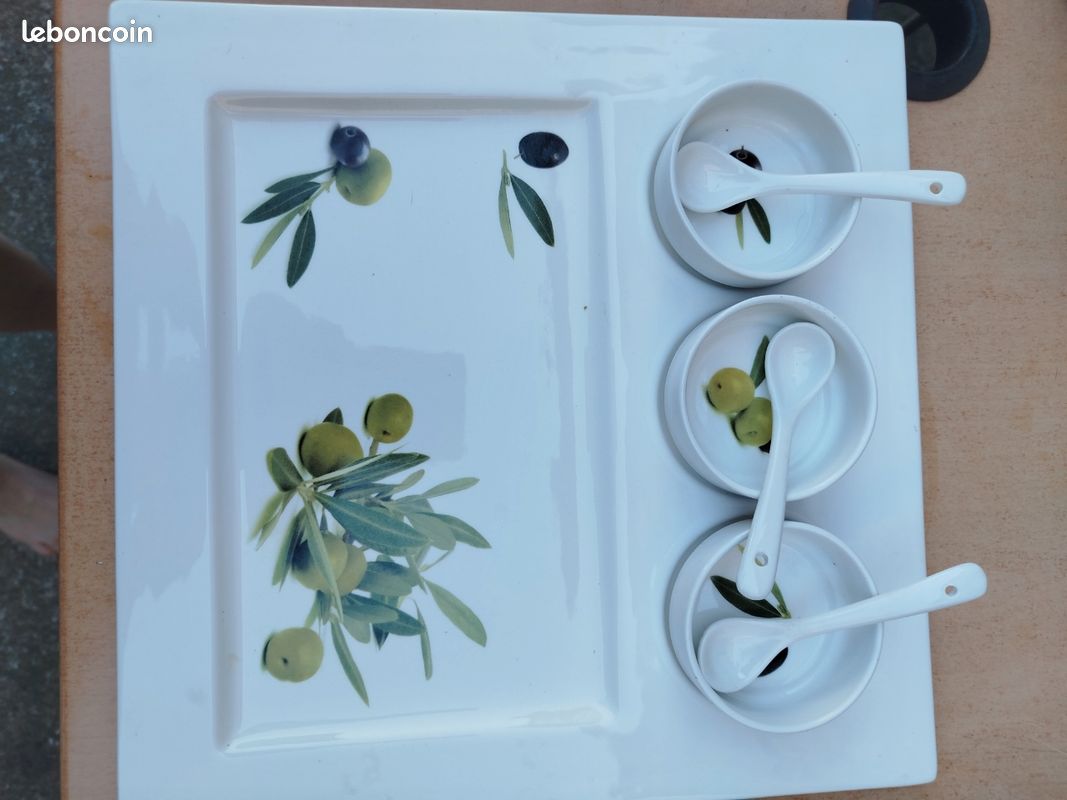 Assiette apéritif motif olive (image 1)