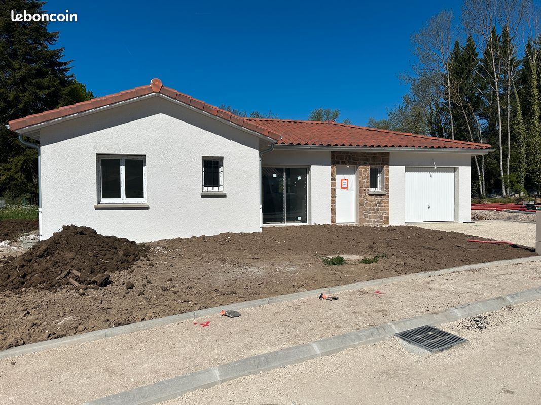 Maison 4 pièces 93 m² · à Villebois · 93 m² · 290 000 €