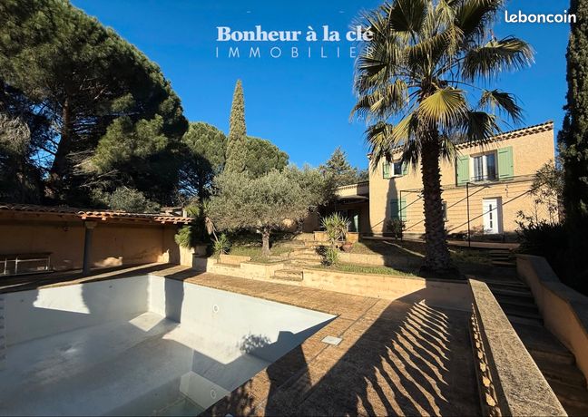 Villa 5 pièces 132 m²
