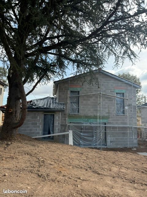 Maison 4 pièces 100 m² · à Vindry-sur-Turdine · 100 m² · 1 459 €/mois