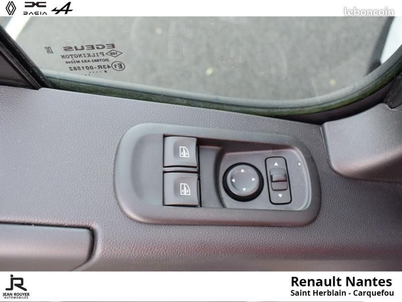 Renault Master Fg F3500 L2H2 2.3 Blue dCi 135ch Confort - 21490 HT (image 7)