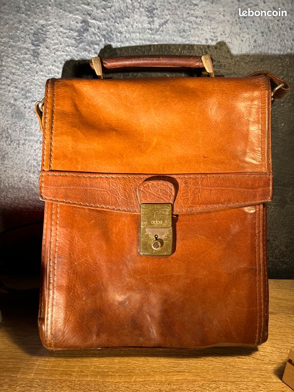 Sacoche vintage ADPEL Cuir véritable (image 1)