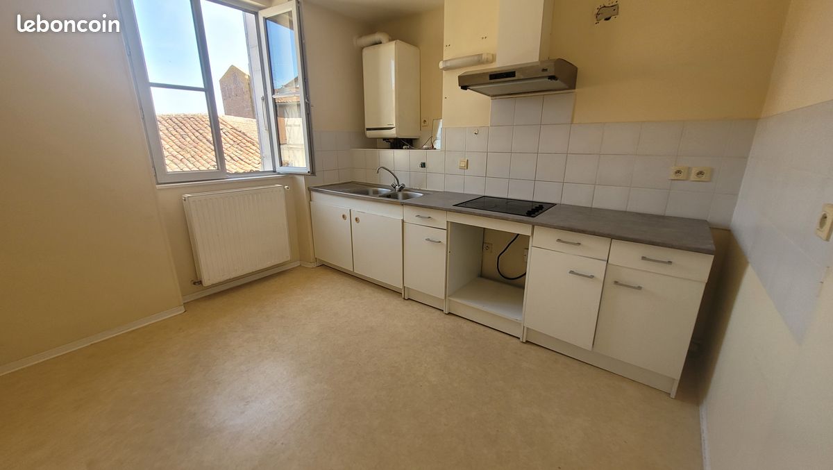 Appartement 3 pièces 80 m² · à Mirande · 80 m² · 527 €/mois