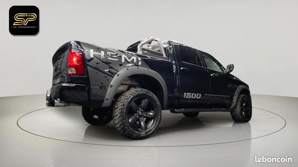 Dodge RAM 5.7 V8 HEMI 4x4 * Pack Offroad Nuit * LED * AHK * R20 (image 6)