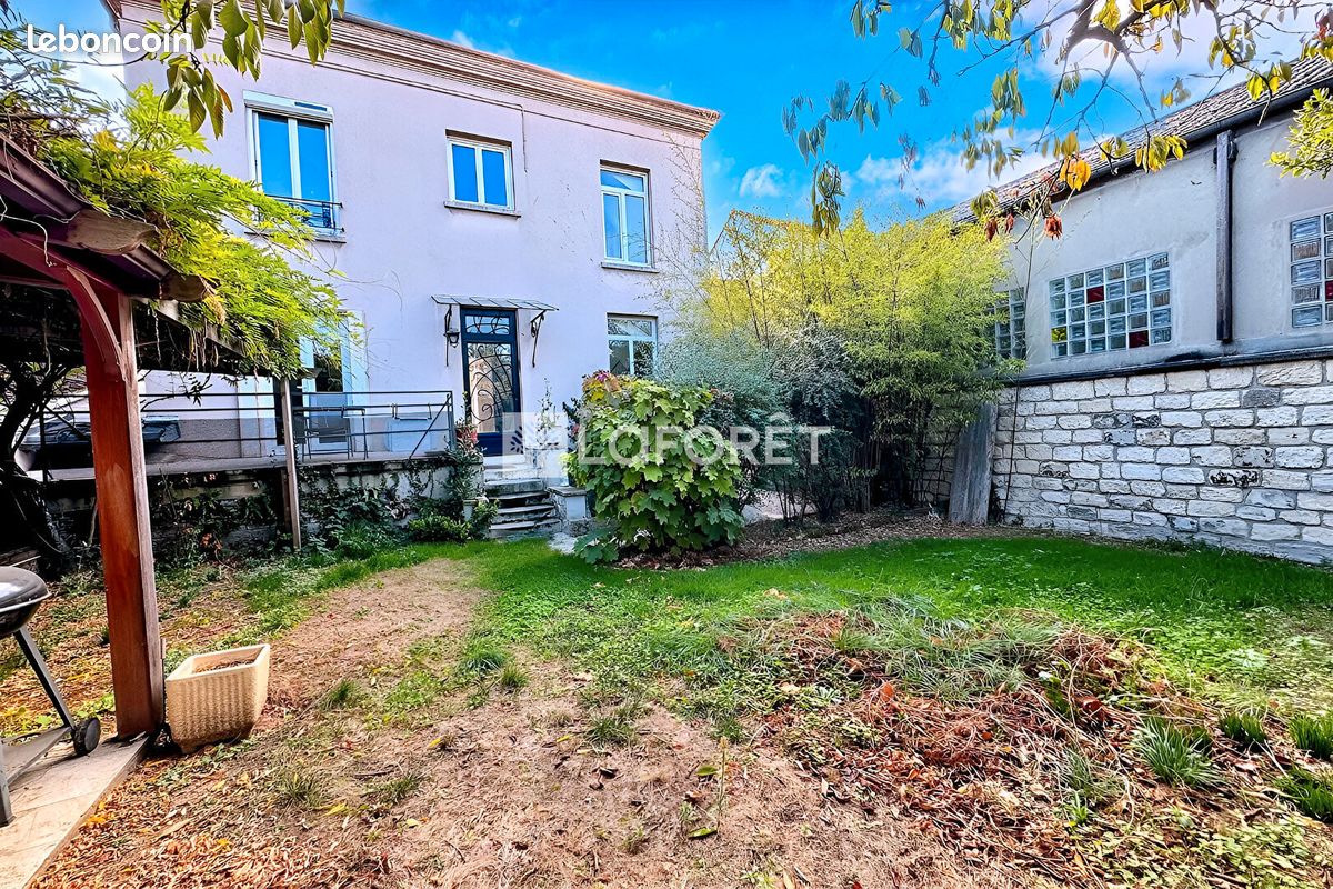 Maison 7 pièces 170 m² · à Argenteuil · 170 m² · 549 900 €