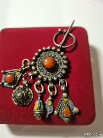 Broc Berbère En Argent Vintage Années 1940/1950 – Jolie Iconographie, Pièce Unique !