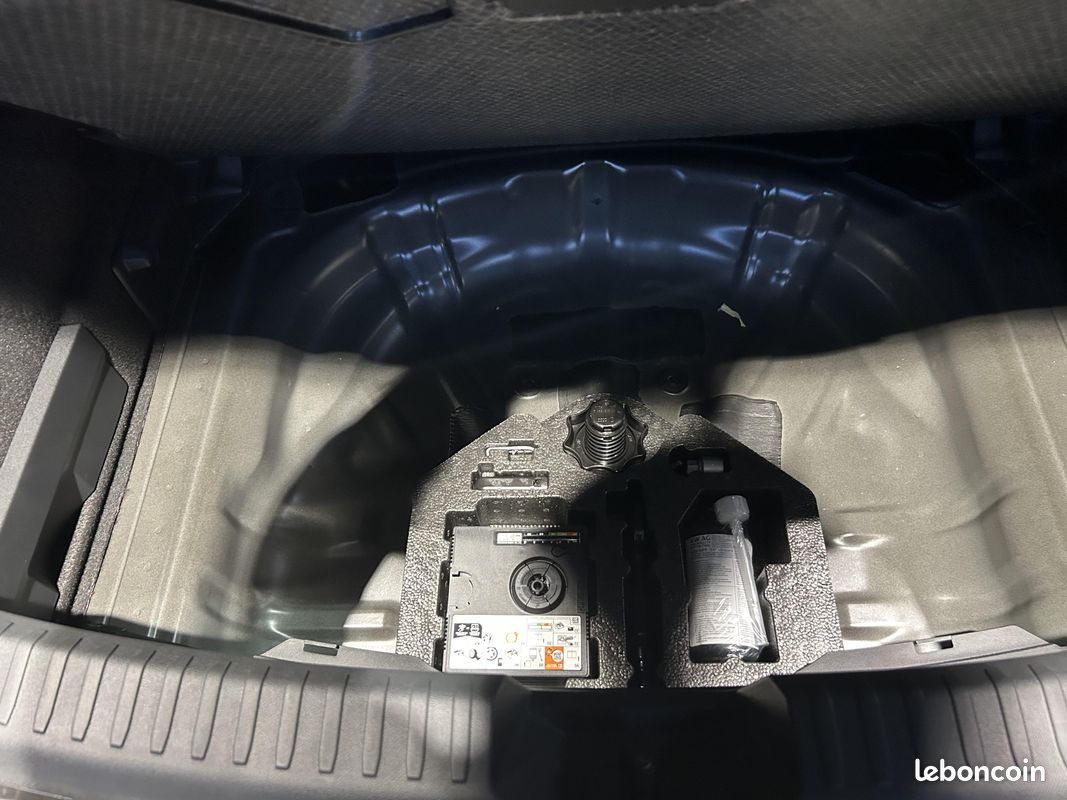 CUPRA Leon 1.5 eTSI Hybrid 150 ch DSG7 V (image 20)