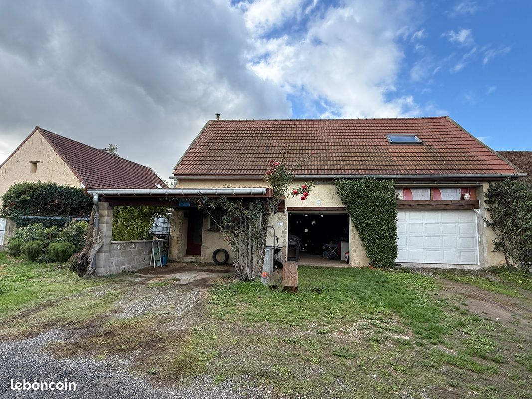Maison 1 pièce 100 m² · à Brugheas · 100 m² · 66 500 €